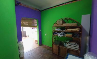 casa con local a la venta en  Gobernador Ugarte, 25 de Mayo.