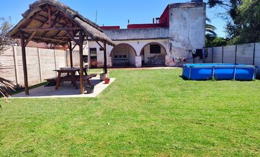 Casa con local a la venta en Gobernador Ugarte, 25 de Mayo.