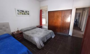 Casa con local a la venta en Gobernador Ugarte, 25 de Mayo.