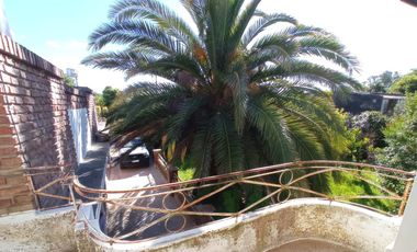 casa con local a la venta en  Gobernador Ugarte, 25 de Mayo.