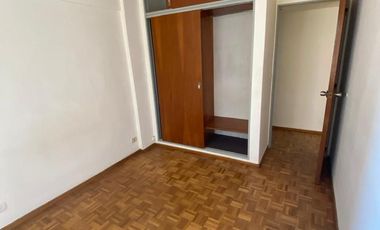 DEPARTAMENTO 2 AMBIENTES C/COCHERA  QUILMES CENTRO