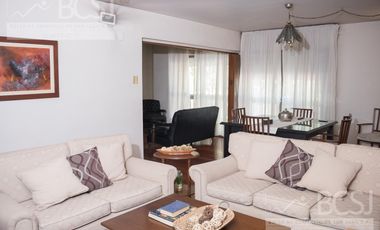 Casa Céntrica con Salón Comercial