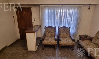 Venta de casa 4 ambientes con cochera en Villa Dominico