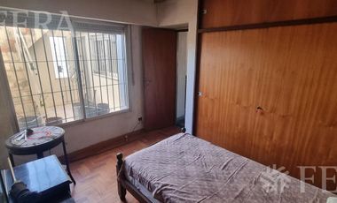 Venta de casa 4 ambientes con cochera en Villa Dominico