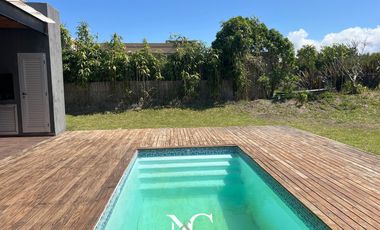 Casa en venta en costa esmeralda
