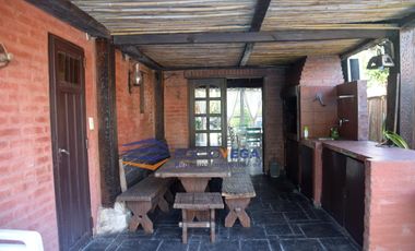 Casa en  alquiler en Country Banco Provincia