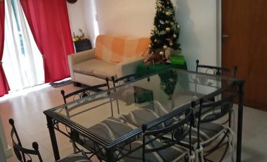 Departamento tres ambientes con cochera a la venta en Sarandi