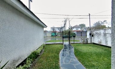 Casa en Friedrichs al 700, Llavallol