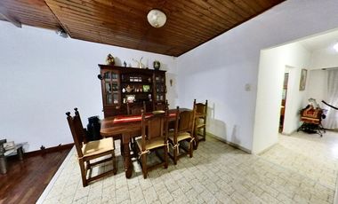 Casa en Friedrichs al 700, Llavallol