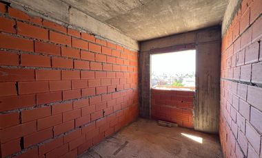 Departamento tres ambientes a la venta en Wilde Centro