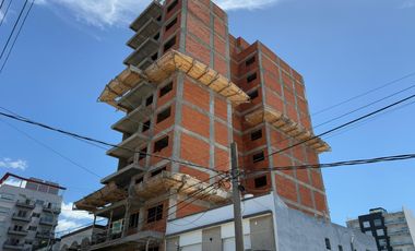 Departamento tres ambientes a la venta en Wilde Centro