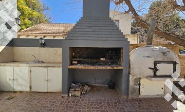 VENTA: Casa  5 DORMITORIOS en  CLUB VILLA MARI MENUCO - NEUQUEN