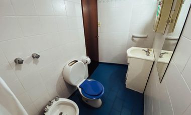 Edificio Comercial en venta - 7 Consultorios 3 Dormitorios 7 Baños - 428Mts2 - Berisso