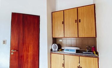 Edificio Comercial en venta - 7 Consultorios 3 Dormitorios 7 Baños - 428Mts2 - Berisso