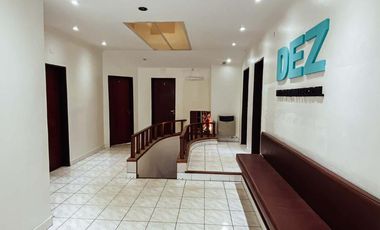 Edificio Comercial en venta - 7 Consultorios 3 Dormitorios 7 Baños - 428Mts2 - Berisso