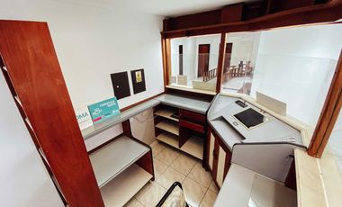 Edificio Comercial en venta - 7 Consultorios 3 Dormitorios 7 Baños - 428Mts2 - Berisso