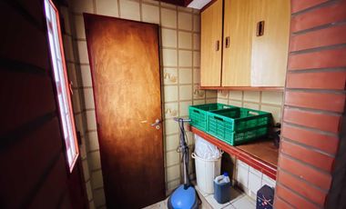 Edificio Comercial en venta - 7 Consultorios 3 Dormitorios 7 Baños - 428Mts2 - Berisso