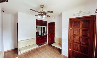Edificio Comercial en venta - 7 Consultorios 3 Dormitorios 7 Baños - 428Mts2 - Berisso