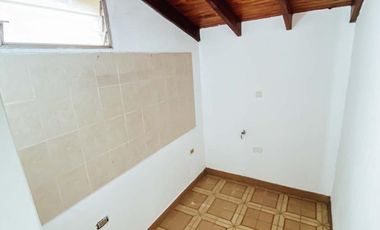 Edificio Comercial en venta - 7 Consultorios 3 Dormitorios 7 Baños - 428Mts2 - Berisso