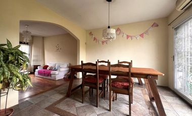 Venta, Casa, 7 ambientes, Jardín, Cochera, Parrilla, San. Fernando - Libert./Rio.