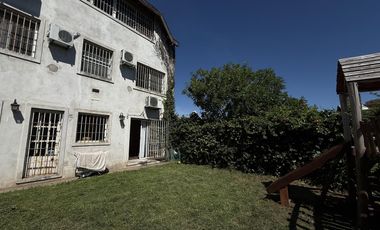 Venta, Casa, 7 ambientes, Jardín, Cochera, Parrilla, San. Fernando - Libert./Rio.