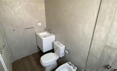 Casa en venta con renta en Lagos de Canning