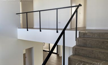 Casa en venta con renta en Lagos de Canning