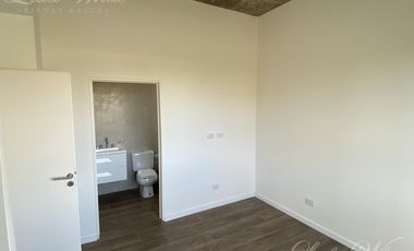 Casa en venta con renta en Lagos de Canning