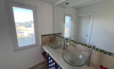 VENTA, CASA, COSTA ESMERALDA, RESIDENCIAL I, LOTE AL 500