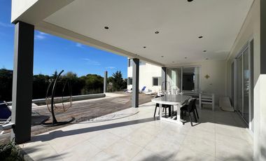 VENTA, CASA, COSTA ESMERALDA, RESIDENCIAL I, LOTE AL 500