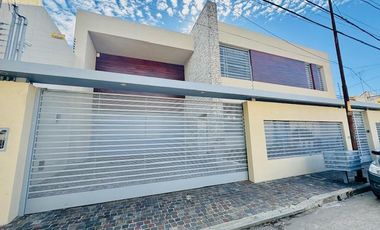 Casa minimalista en  Venta 6 ambientes Ramos Mejia