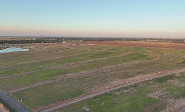Terreno en venta Vida Club de Campo  en FUNES, Lote 60  con fondo al reservorio y fondo norte