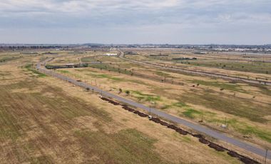 Terreno en venta Vida Club de Campo  en FUNES, Lote 60  con fondo al reservorio y fondo norte