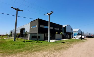 Galpón en  Zona Industrial - Roldan