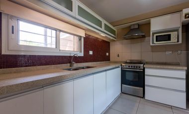 VENTA/PERMUTA- Casa 3 dormitorios. Alvear.