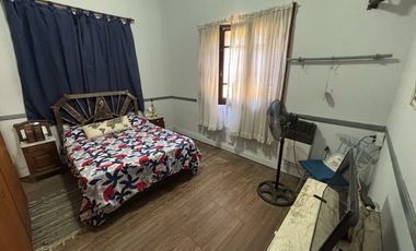 Casa en  5 AMBIENTES EN UNA PLANTA