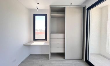 Venta casa de tres dormitorios con quincho y piscina, 235 m2 totales.  La Rinconada, Ibarlucea