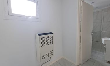 3 AMBIENTES CON BALCON SALIENTE