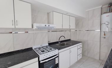 3 AMBIENTES CON BALCON SALIENTE