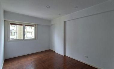 3 AMBIENTES CON BALCON SALIENTE