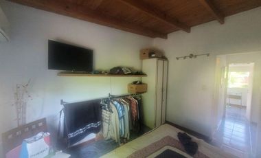 Duplex en Gonnet con Cochera y amplio jardin