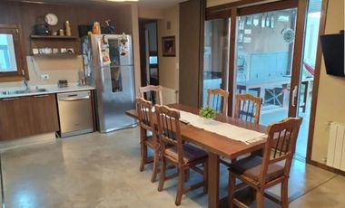 CASA VENTA 3 DORMITORIOS BARRIO CERRADO PUERTO ROLDAN
