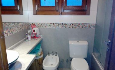 CASA VENTA 3 DORMITORIOS BARRIO CERRADO PUERTO ROLDAN