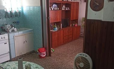 Casa en venta - 4 Dormitorios 3 Baños 1 Cochera - 456Mts2 - Pergamino