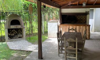 Alquiler Vacacional - Casa  - Barrio Parque Sakura - Exaltación de la Cruz