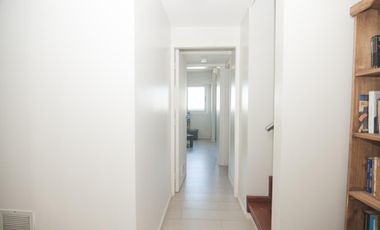 Departamento triplex muy luminoso con cuatro cocheras y parrilla privada - Quilmes