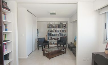 Departamento triplex muy luminoso con cuatro cocheras y parrilla privada - Quilmes