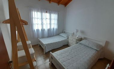 Triplex en venta - 3 Dormitorios 2 Baños - Cochera - 113Mts2 - Mar de Ajó