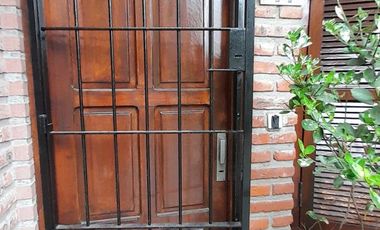 Triplex en venta - 3 Dormitorios 2 Baños - Cochera - 113Mts2 - Mar de Ajó