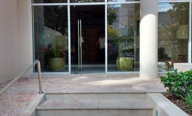 AV. MEEKS 396 LOMAS DE ZAMORA